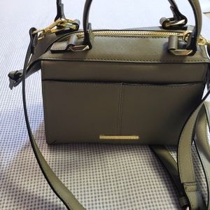 STEVE MADDEN Hunter Green Faux Leather Statchel